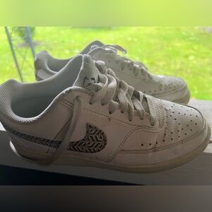 Girl Nike tennis shoes